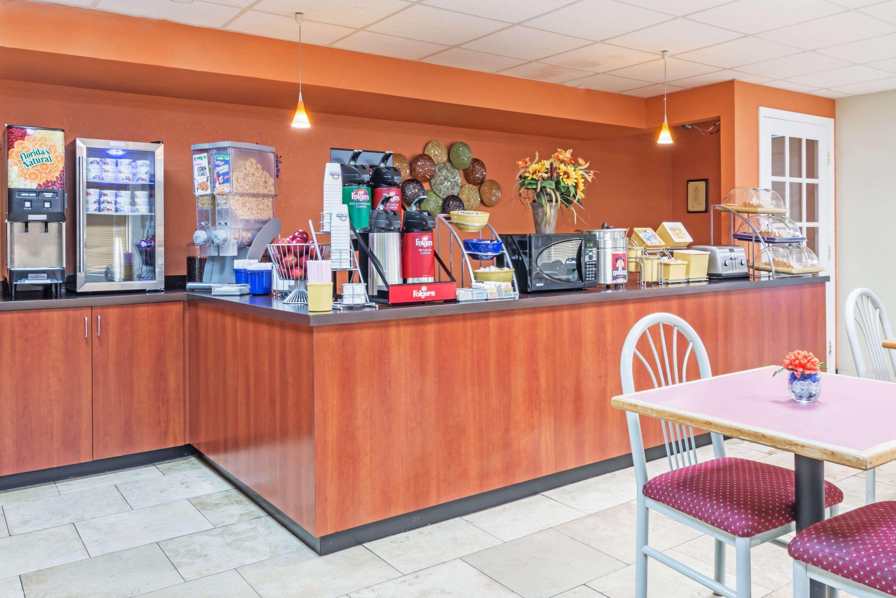 Days Inn By Wyndham New Market I-81 Exterior photo
